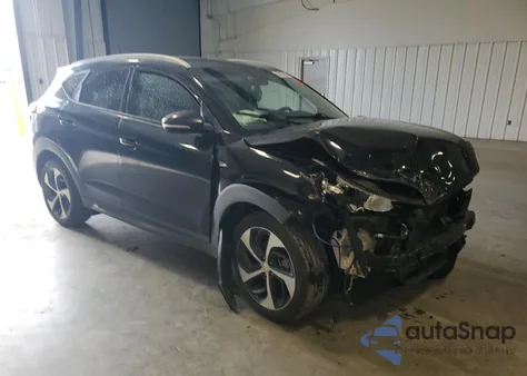 2016 Hyundai Tucson Limited z USA, uszkodzony, nr VIN KM8J33A20GU113619